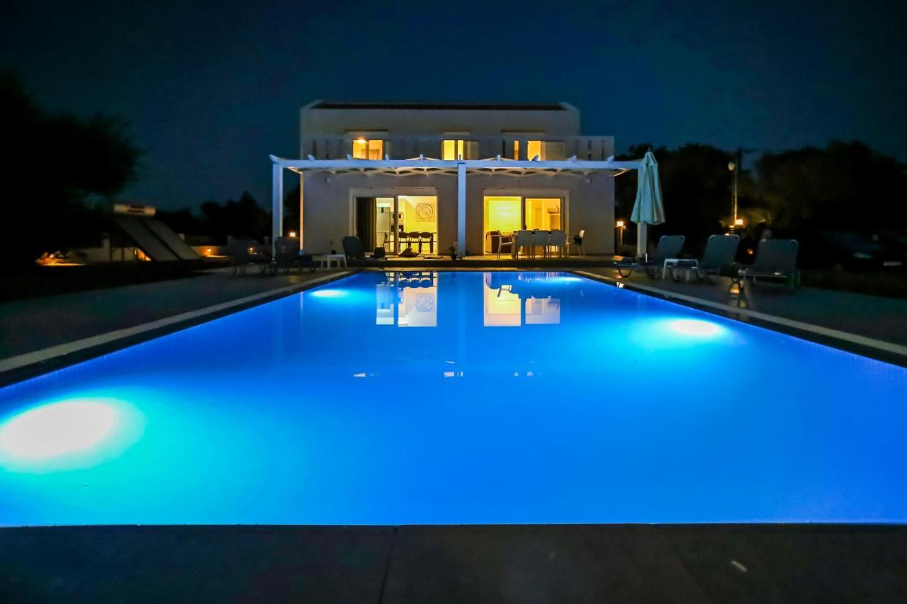 Villa Boviana With Private Swimming Pool Agios Sostis  ภายนอก รูปภาพ