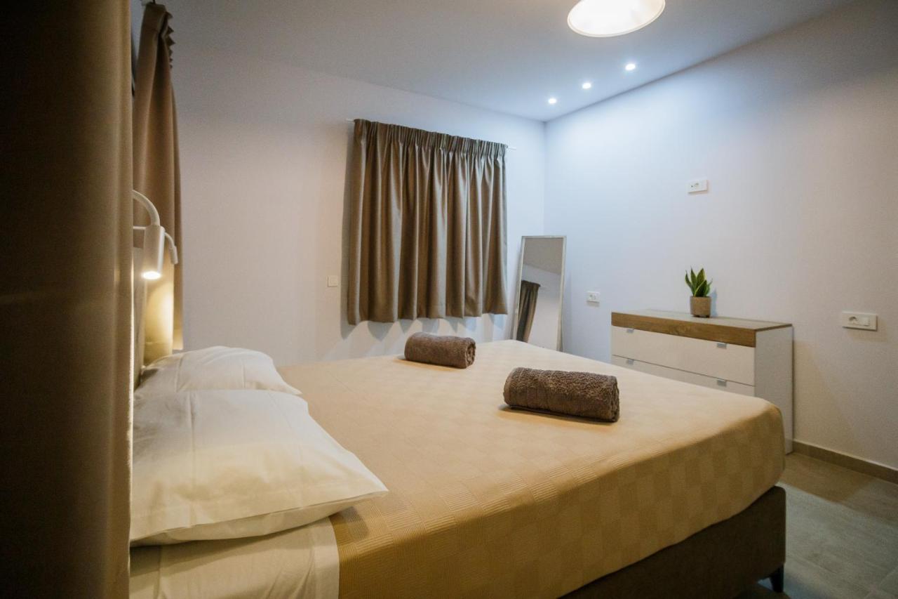 Villa Boviana With Private Swimming Pool Agios Sostis  ภายนอก รูปภาพ